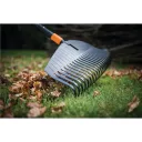 Fiskars QuikFit lombseprű fej (L) - 52 cm