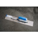 Kubala 0488 Master Line XL köszőnyeg simító, lekerekített sarkokkal 405x80 mm - sima (1,0 mm vtg inox, 3K gumírozott nyél)