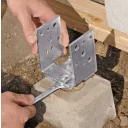 Vormann 071325000CE oszloptalp (állítható) (lebetonozható), 315x115x60-140 mm (horganyzott)